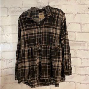 Plaid long sleeved top